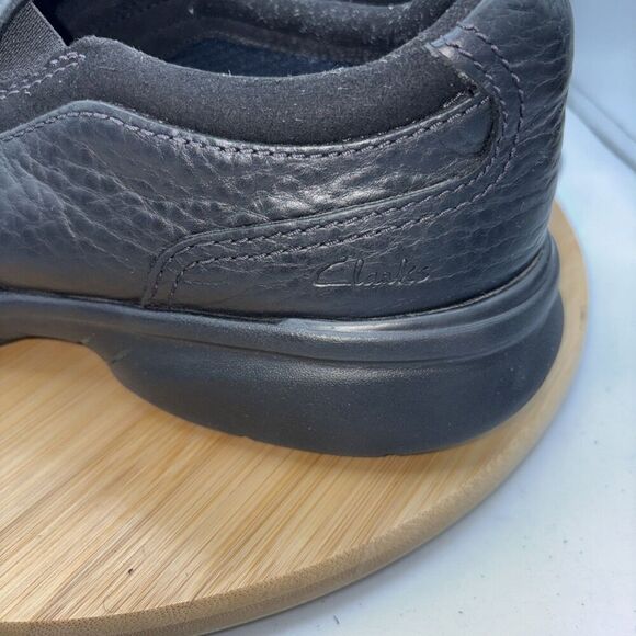 Clarks  Bradley Step Loafer Black Tumbled Leather Men’s US 12 M Slip-On
